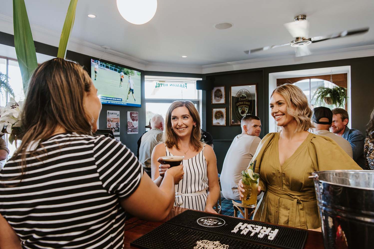 stay-paragon-hotel-mudgee